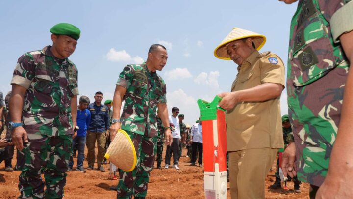 Siapkan Lahan, Pangdam XIV Hasanuddin Support Program Budidaya Pisang Pemprov Sulsel Pisang