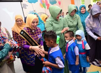 Sofha Marwah Ajarkan Anak PAUD Cara Menyikat Gigi yang Benar