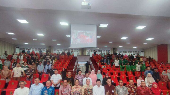 Di Hadapan Mahasiswa Unhas, Wakil Menteri Agama Jelaskan Peran Pengelolaan Keuangan Haji Mahasiswa Unhas