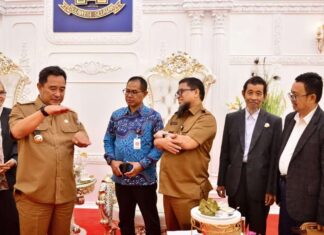 Kepada Dewan Pendidikan Bone, Pj Gubernur Sulsel Tekankan Jangan Ada Lagi Anak Putus Sekolah