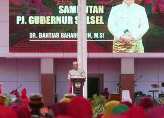 Hadiri HUT Gowa Ke-703, Pj Gubernur Sulsel Puji Kemesraan Bupati dan Wakil Bupati Gowa