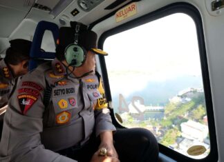 Lewat Udara, Kapolda Sulsel Pantau Pengamanan Giat Jalan Santai Cawapres Gibran Rakabuming