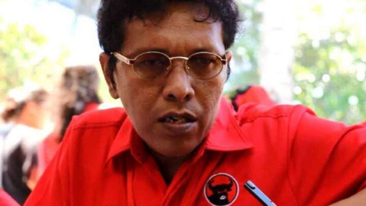 Viral Ungkapan Kekecewaan Adian Napitupulu ke Jokowi: Saya Sedih Gibran ke Sana adian napitupulu