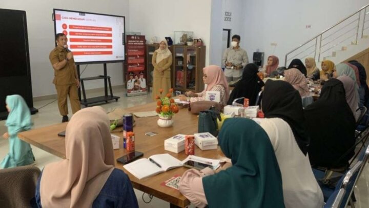 Kadis Koperasi UKM Makassar dan Kadiskominfo Temui Peserta Eksposure UMKM Batch 6 kadiskominfo makassar