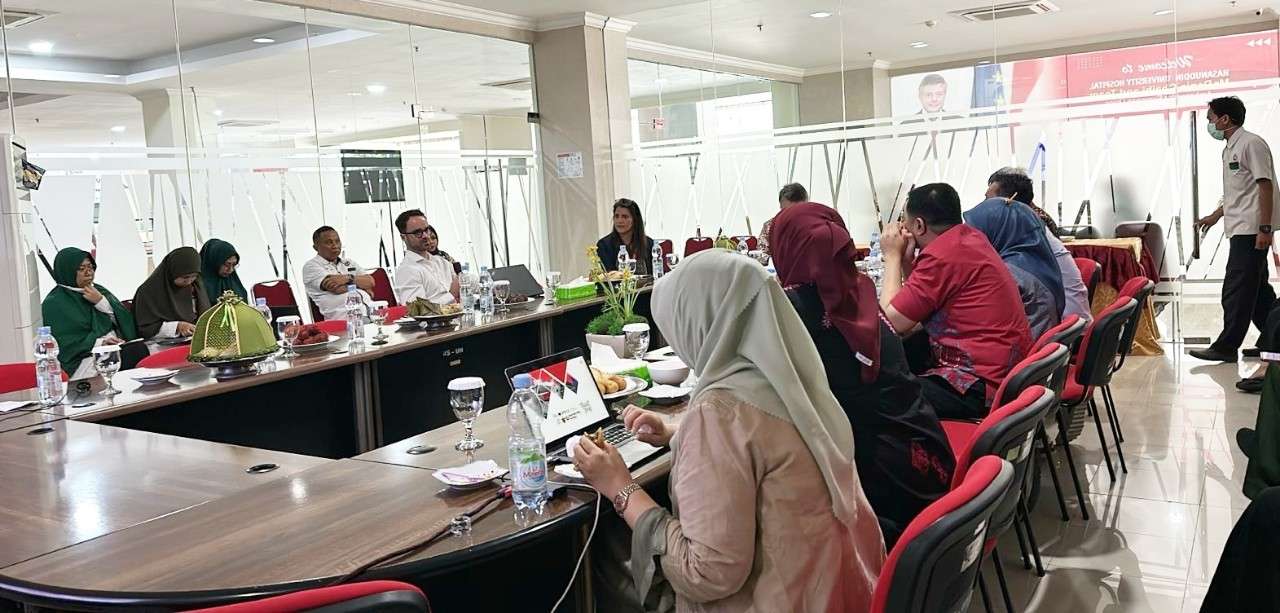 Dubes Uni Eropa untuk Indonesia Kunjungi RS Universitas Hasanuddin