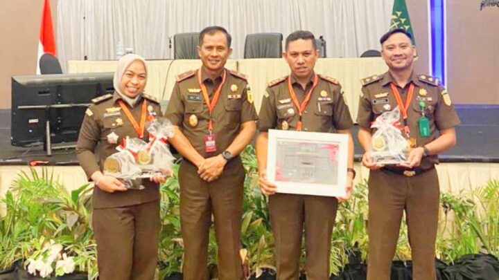 Kejari Jeneponto Raih 3 Penghargaan, Pidsus Raih Juara Terbaik I Kejari Jeneponto