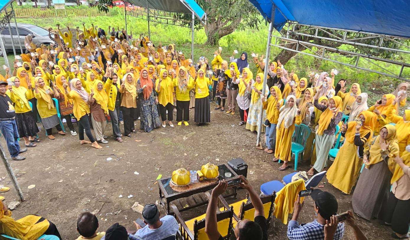 Bertekad Rebut Kursi DPR RI, Hj Hamsiah Iksan Terus Bergerak Perkuat Tim