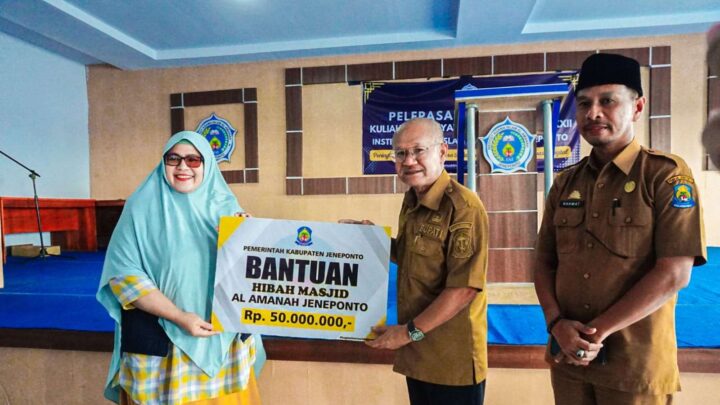 Lepas Mahasiswa KKN