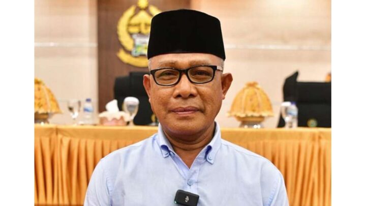 Pj Gubernur Sulsel Beri Penghargaan ke Haji Amir Bandu Karena Hibahkan 5 Hektar Lahan untuk Pos TNI AL Pemprov Sulsel