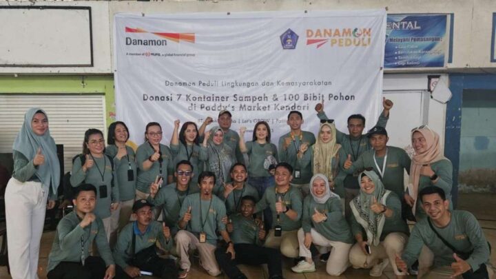 Danamon Peduli Donasikan 100 Pohon dan Kontainer Sampah di Sejumlah Titik Danamon peduli