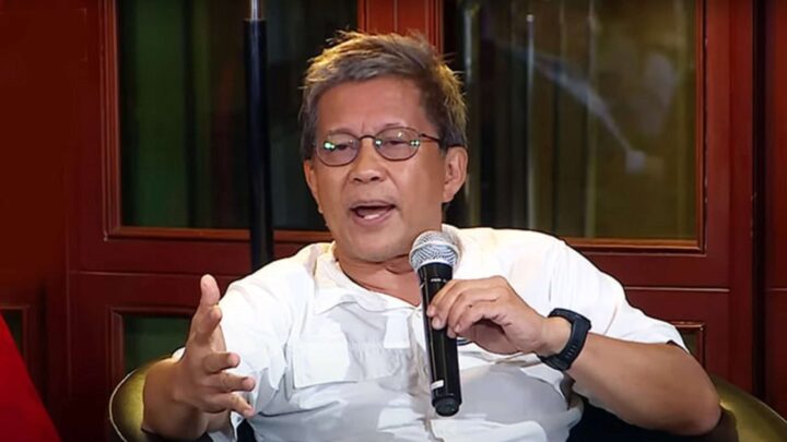 Rocky Gerung Beri Tanggapan, Usai Tim PDIP Cabut Laporannya Rocky Gerung Beri Tanggapan, Usai Tim PDIP Cabut Laporannya
