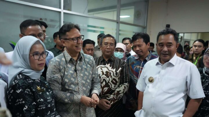 Kunjungi Tiga Rumah Sakit, Menkes dan PJ Gubernur Sulsel Pastikan Pelayanan Berkualitas Pemprov Sulsel