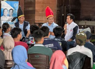 Di Hadapan Warga Rammang-Rammang, Maulidan Isbar: RPGM Wujud Komitmen Prabowo-Gibran Bangun Desa