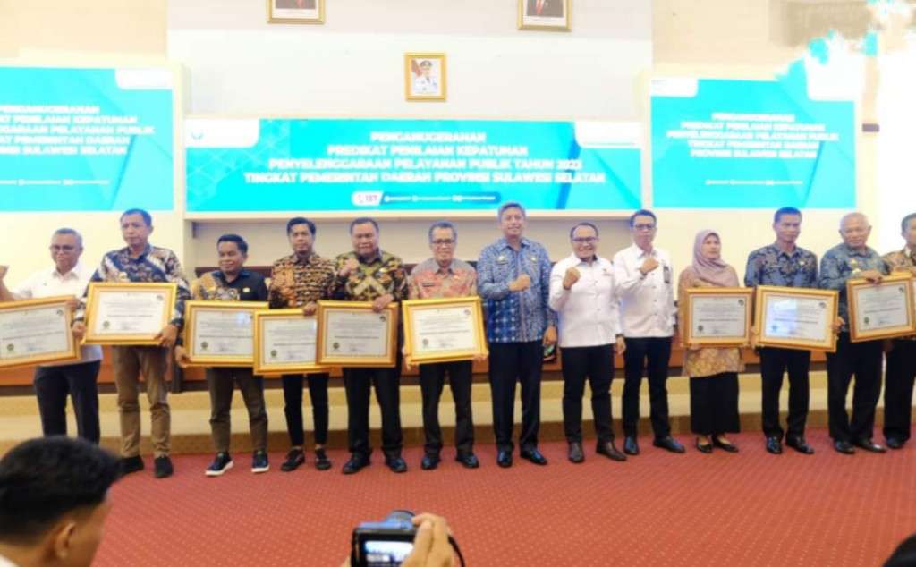 Masuk Zona Hijau Kualitas Tinggi Kepatuhan Pelayanan Publik, Jeneponto Raih Penghargaan dari Ombudsman