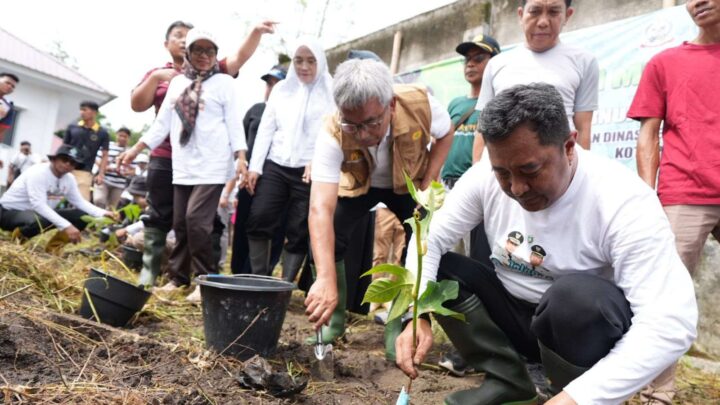 Melalui Program Hortikultura, Pj Gubernur Sulsel Dorong Ekonomi Hijau di Parepare Hortikultura