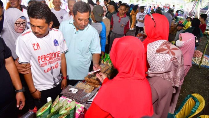 Pj Gubernur Sulsel Tinjau Pangan Murah di Bone, Untungkan Masyarakat dan Pedagang Pemprov Sulsel