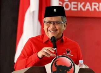 Hasto Kristiyanto dan Puan Hadiri Acara di Istora Senayan