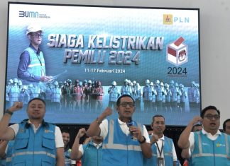Ini Petugas PLN yang Siap Siaga 24 Jam Layani Pasokan Listrik Pemilu 2024
