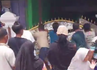 Dipicu Kasus Dugaan Pencurian dan Rudapaksa, Massa Rusak Rumah Warga