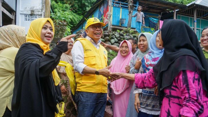 Hari Terakhir Kampanye, Taufan Pawe Keliling Pasar dan Sapa Masyarakat dari Rumah ke Rumah Taufan pawe