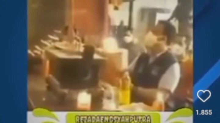 Keliru, Anies Baswedan Bakar Dupa di Kelenteng Untuk Memenangi Pemilu 2024 cek fakta