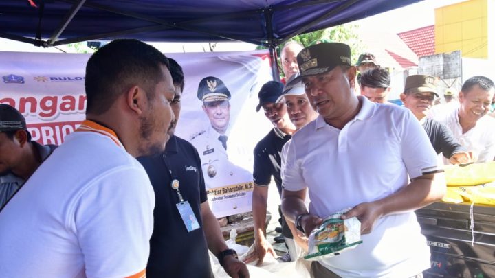 Pj Gubernur Sulsel Pantau Gerakan Pangan Murah di Bone Pemprov Sulsel