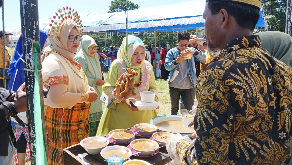 Peserta Festival Gantala Jarang Hari Jadi Ke-161 Jeneponto Membludak