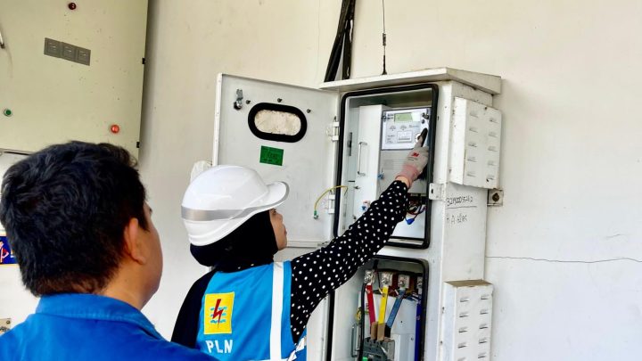Srikandi Tangguh PLN Lewati Segala Tantangan Wujudkan Listrik Berkeadilan di Sulselrabar Pln