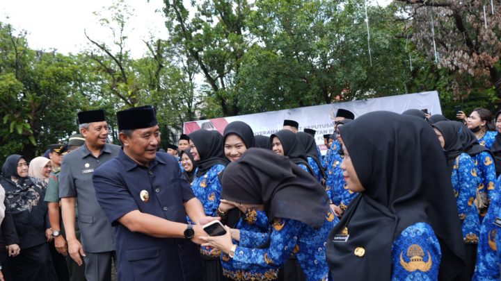 Pj Gubernur Serahkan SK kepada 2.341 PPPK Pemprov Sulsel Pemprov Sulsel