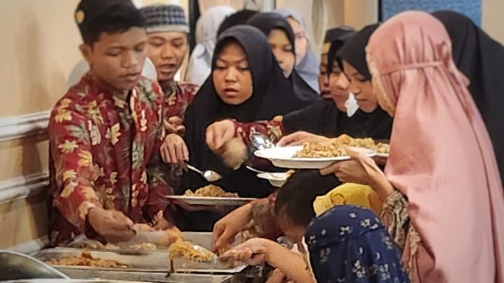 AUHM Makassar Buka Puasa Bersama Anak Yatim Piatu kota makassar
