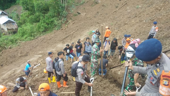 Tim SAR Gabungan Lanjutkan Pencarian Dua Korban Longsor di Tana Toraja longsor toraja