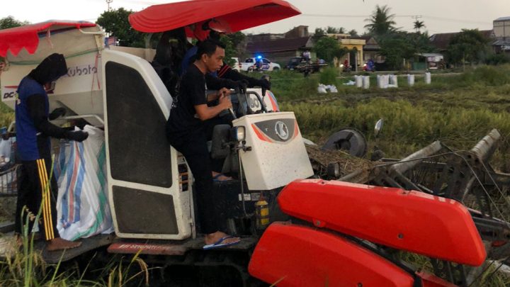 Hadiri Panen Raya, Syahar Minta Pemprov dan Bulog Tentukan HET Gabah DPRD Sulsel
