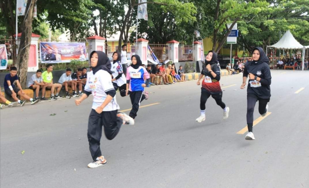 Para Pelari Butta Turatea Antusias Ikuti Run Race Hari Jadi Ke-161 Jeneponto