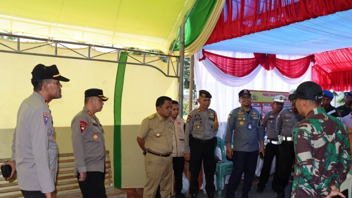 Pastikan Pelayanan Arus Mudik, Pj Bupati Jeneponto Pantau Pos Pam Ops Ketupat Lipu 2024 Pastikan Pelayanan