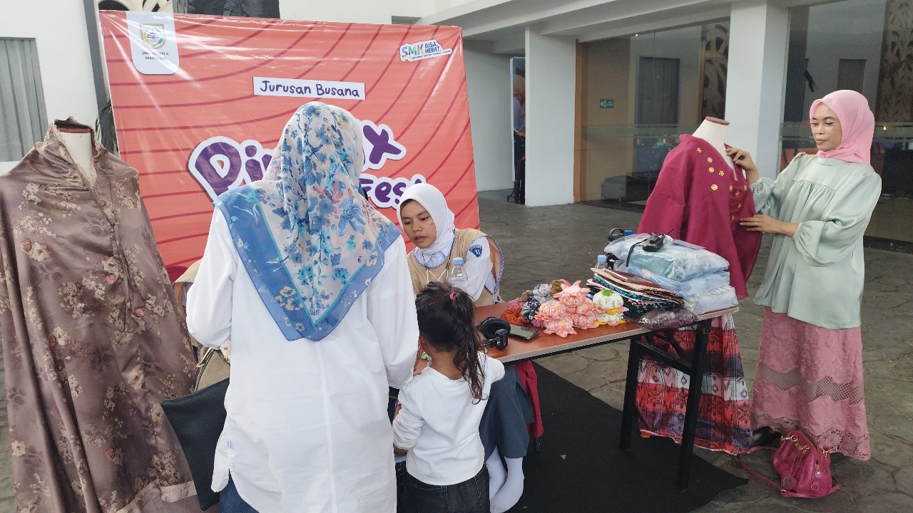Ratusan Siswa SMKN 6 Makassar Pentas Kompetensi Kejuruan Sekaligus Pamerkan Hasil Karya