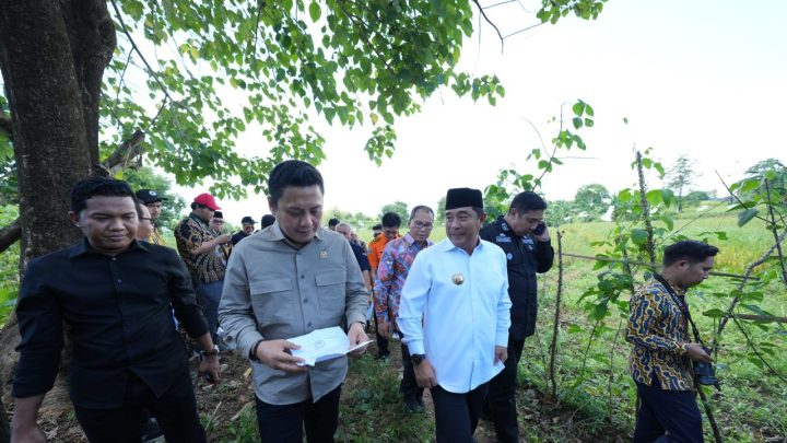 Pantau Kesiapan Lahan Rencana Pembangunan Stadion di Makassar, Wakil Ketua Komisi V DPR RI Pastikan Tahun Ini Dibangun Pemprov Sulsel