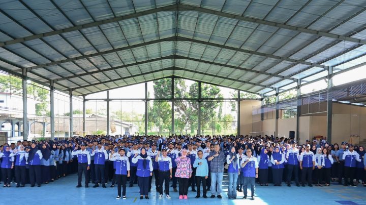 Nuansa Idul Fitri, Beni Iskandar Harapkan Semangat Tinggi dari Pegawai PDAM Makassar beni iskandar