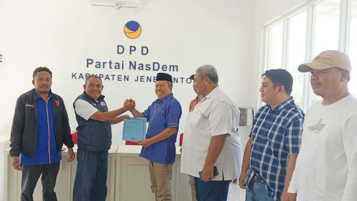 Syamsuddin Karlos Bakal Calon Bupati Pertama Mengembalikan Formulir di Partai Nasdem Jeneponto Syamsuddin Karlos