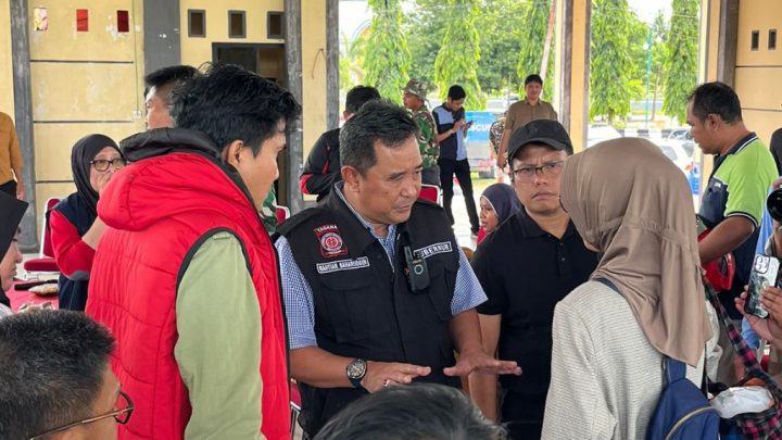 Helikopter Pembawa Bantuan Korban Banjir Berhasil Mendarat di Latimojong Luwu Pemprov Sulsel