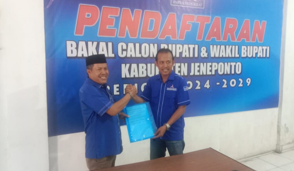 Syamsuddin Karlos Ambil Formulir Calon Bupati di DPC PPP dan Demokrat Jeneponto