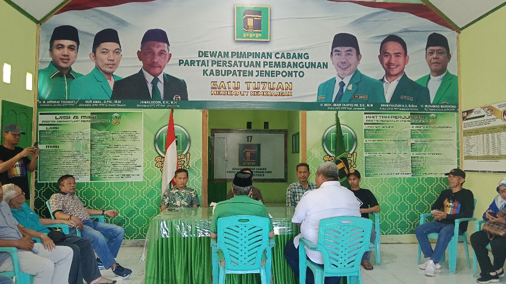 Syamsuddin Karlos Ambil Formulir Calon Bupati di DPC PPP dan Demokrat Jeneponto