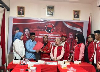 Andi Seto Asapa Kembalikan Formulir Calon Wali Kota Makassar di PDIP