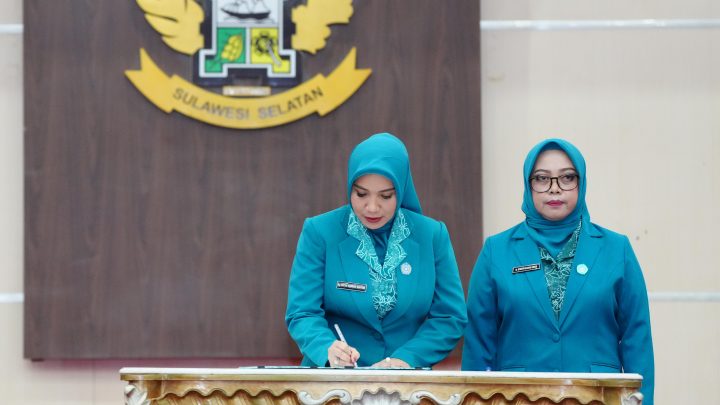 Uswatu Hasanah Dilantik jadi Pj Ketua PKK dan Dekranasda Pinrang, Sofha Marwah: Jabatan ini Tidak Ringan Pemprov sulsel