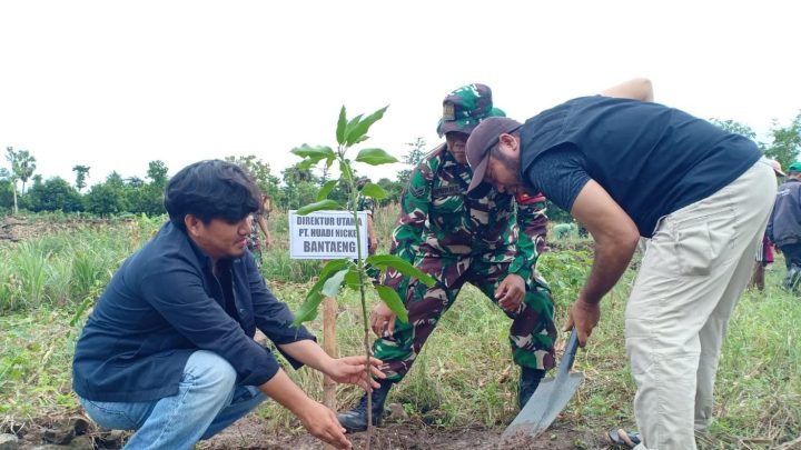 Lestarikan Alam, Kodim 1410 Bantaeng Gandeng Huadi Group Tanam Pohon Kodim 1410 bantaeng