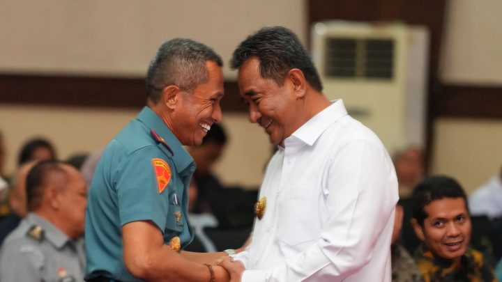 Danlantamal VI Makassar Apresiasi Langkah Koordinasi Pj Gubernur Sulsel dalam Penanganan Bencana Danlantamal VI Makassar