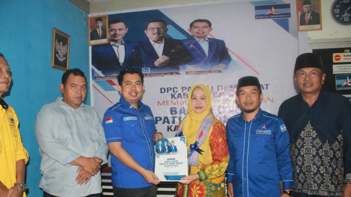 Partai Demokrat Beri Sinyal Kuat Dukung Andi Kartini Ottong pada Pilkada Sinjai 2024 partai demokrat