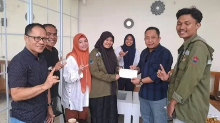 Lewat KKLR Sulsel, HMTL FT Unhas Salurkan Bantuan Untuk Korban Bencana di Luwu kklr sulsel