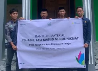 Laksanakan Program Tanggung Jawab Sosial dan Lingkungan, PLN IP UP PLTD Selayar Salurkan Bantuan Rehabilitasi Rumah Ibadah