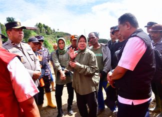 Menteri Sosial Kunjungi Lokasi Banjir dan Longsor di Sulsel: Tak Perlu Takut Kelaparan