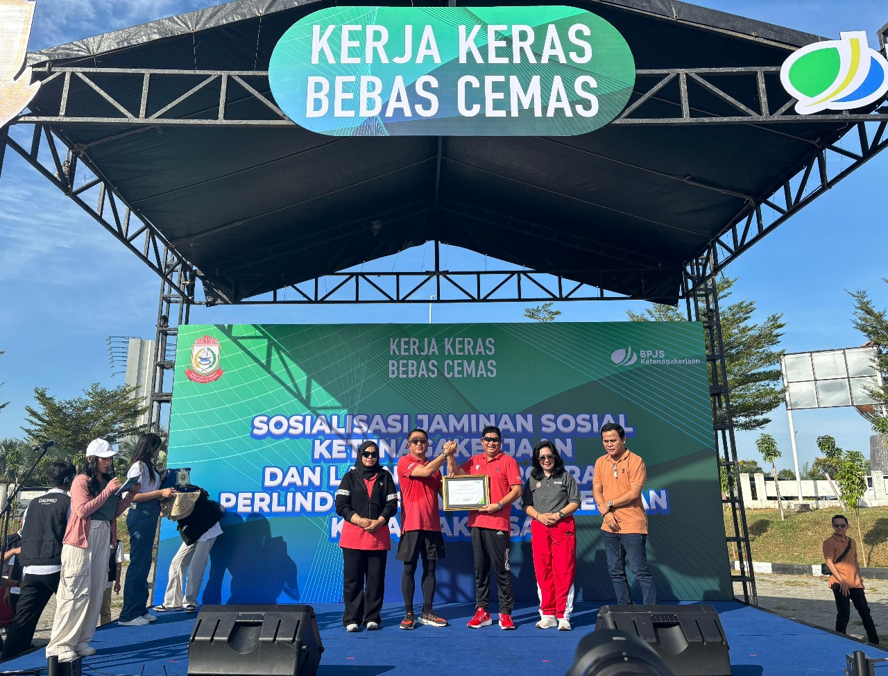 Serius Bangun Kota yang Tangguh, Pemkot Makassar Daftarkan 35.422 Pekerja Rentan Jadi Peserta BPJS Ketenagakerjaan